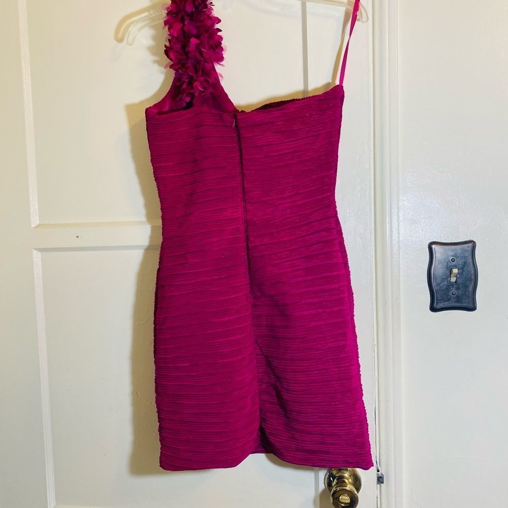 Romeo & Juliet Couture one shoulder fuchsia mini dress size S NWT - Picture 2 of 8